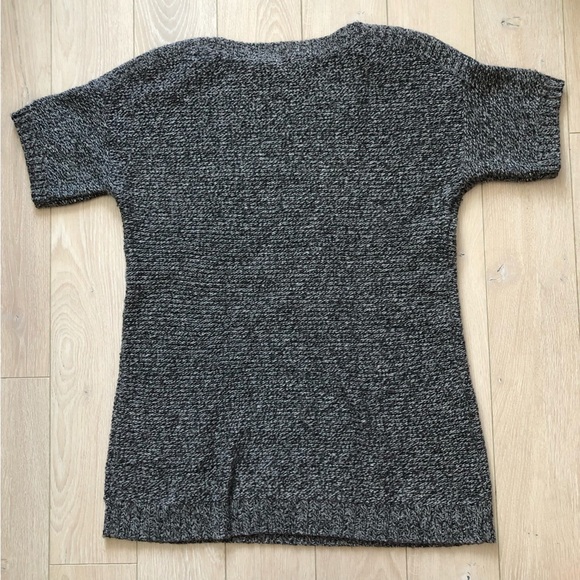 Uniqlo Wool Blend Marled Drop Shoulder Short Sleeve Sweater in Black & White S - Picture 3 of 10